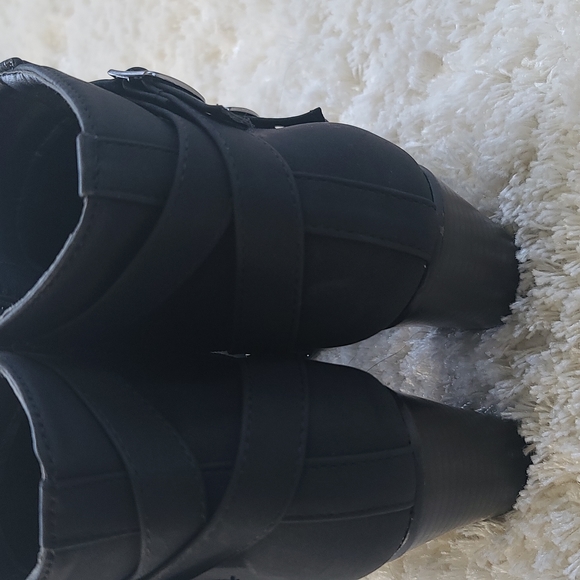 Boots like a new size 6 black - Picture 3 of 4